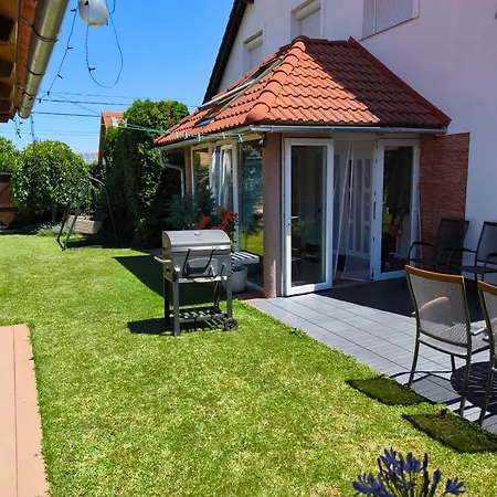 Platan Haz Holiday home *
